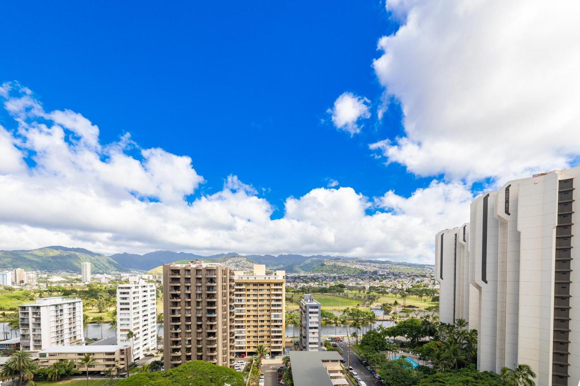 הונולולו Mountain View Getaway, Free Parking And Beach Steps Away מראה חיצוני תמונה